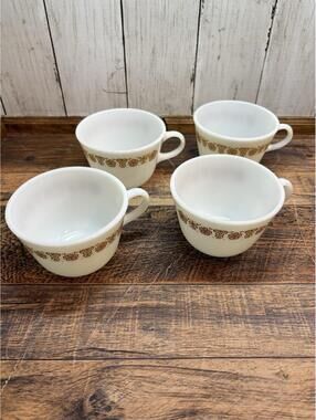 Set of 4 Vintage C-Handle PYREX Butterfly Gold Mugs Milk Glass Vintage 1970s